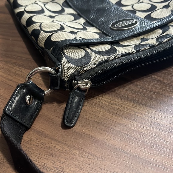 Coach crossbody - Picture 9 of 9